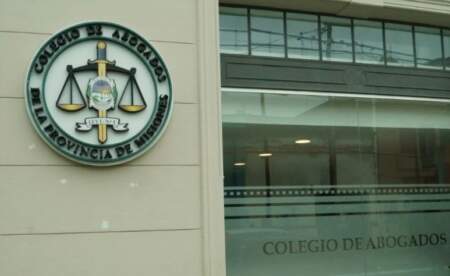 Invitan a una Conferencia especial sobre Derecho Procesal Constitucional en Posadas imagen-11