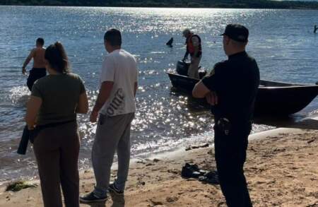 Detuvieron a un ex gendarme por el asalto en Roca y hallaron el auto utilizado sumergido en el río Paraná Detuvieron a un ex gendarme por el asalto en Roca y hallaron el auto utilizado sumergido en el río Paraná imagen-16