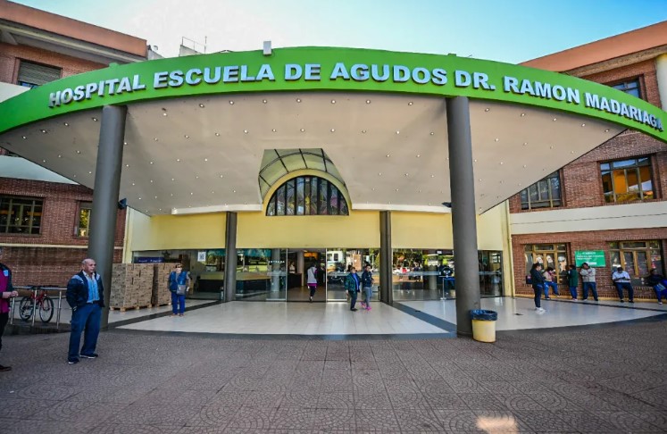 Investigan la muerte de un hombre, lo llevaron al Hospital Madariaga donde llegó sin signos vitales imagen-6