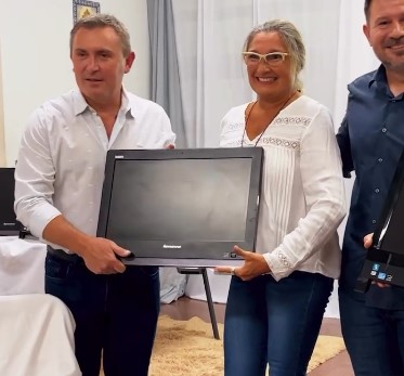 Sartori destacó la inversión en Educación en la entrega de 50 computadoras para la Escuela de Adultos Nº1 imagen-2