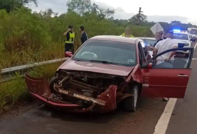 Chocó borracho, salió rápido y en redes fue tendencia una sola idea: que pague 2 Chocó borracho, salió rápido y en redes fue tendencia una sola idea: que pague imagen-1