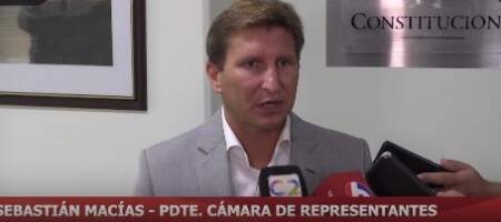 Macías: “El tema impositivo debe trabajarse de manera amplia y con claridad hacia la sociedad” Macías: “El tema impositivo debe trabajarse de manera amplia y con claridad hacia la sociedad” imagen-4