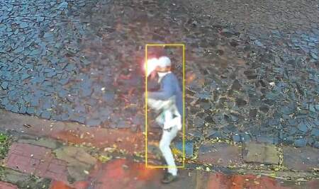 Posadas: investigan un ataque incendiario contra un vehículo estacionado en una vivienda del barrio Sur Argentino imagen-3