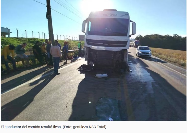Tragedia en Brasil: una mujer y su hijo de 19 años, ambos misioneros, murieron en un brutal choque frontal con un camión imagen-2