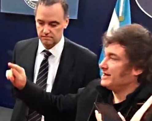 El Gobierno les prohibió a todos los periodistas acreditados el ingreso a la Casa Rosada imagen-6