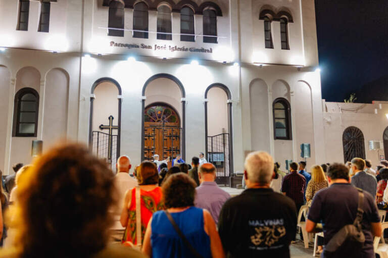 Malvinas, 44 años después: la vigilia en Posadas volvió a poner en debate la memoria, las heridas y el sentido de la guerra imagen-26