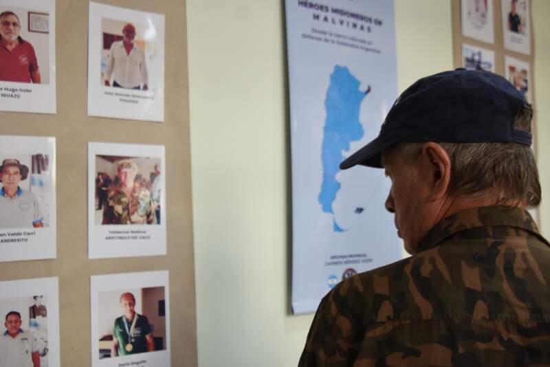 La Legislatura inauguró una muestra que rinde homenaje a los héroes misioneros de Malvinas 2 La Legislatura inauguró una muestra que rinde homenaje a los héroes misioneros de Malvinas imagen-1