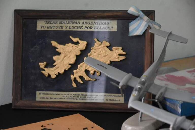 “Memoria viva y orgullo misionero", destacan en la exposición de homenaje a los 462 héroes de Malvinas en la Legislatura imagen-27