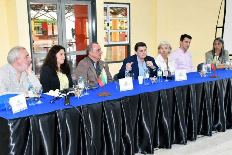 Municipios misioneros se capacitan en responsabilidad fiscal y acceso a créditos para mejorar la administración de los recursos públicos Municipios misioneros se capacitan en responsabilidad fiscal y acceso a créditos para mejorar la administración de los recursos públicos imagen-33