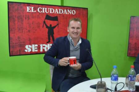 Sergio Bresiski, se pone el traje de candidato: “La sociedad espera autocrítica y nuevos debates, no más pasado” imagen-11