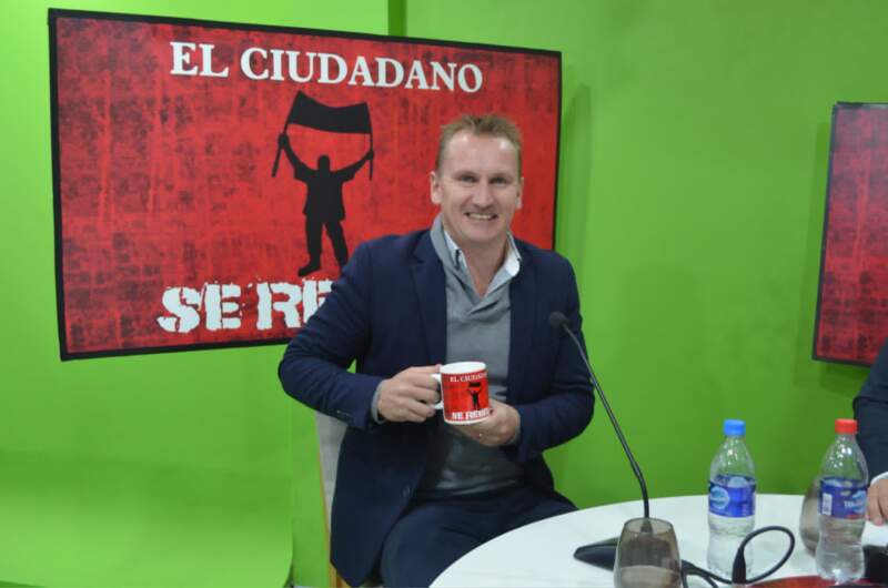 Sergio Bresiski, se pone el traje de candidato: “La sociedad espera autocrítica y nuevos debates, no más pasado” imagen-12