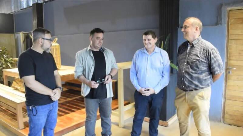 Tras el incendio de enero, aserradero de Eldorado recupera su capacidad operativa: "Ejemplo de resiliencia y apuesta exportadora", destacó Safrán imagen-12