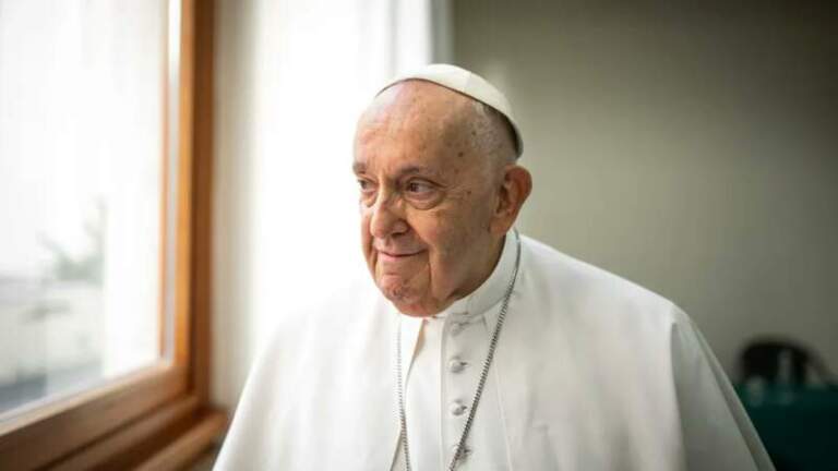 Stelatto: «A un año de la partida del Papa Francisco, su mensaje sigue guiando nuestras decisiones” Stelatto: "A un año de la partida del Papa Francisco, su mensaje sigue guiando nuestras decisiones” imagen-40