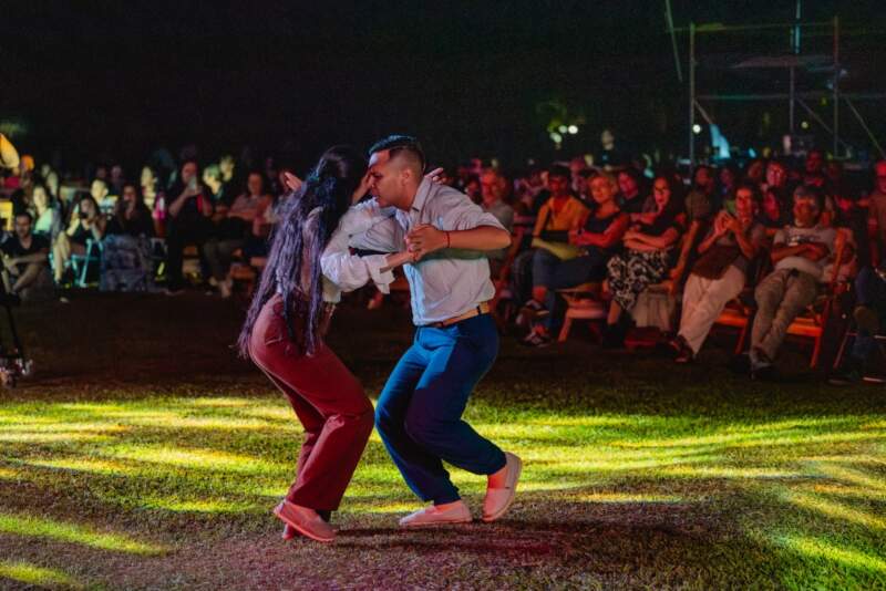 Una noche entre la fe, la emoción y la música: San Ignacio vivió una Misa Popular inolvidable 3 Una noche entre la fe, la emoción y la música: San Ignacio vivió una Misa Popular inolvidable imagen-2