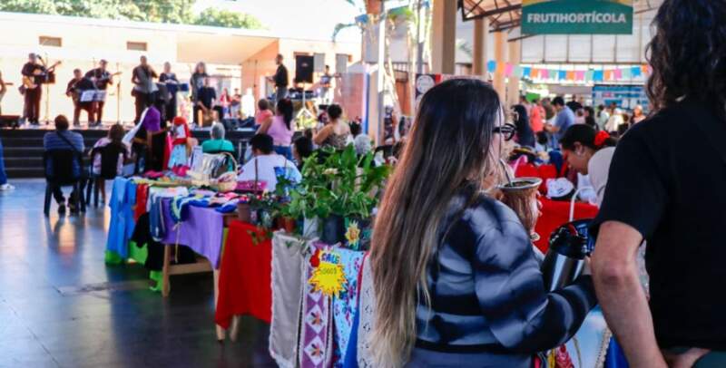 El Mercado Concentrador realizó su Primer "Sábado Cultural" con producción local, música y comunidad imagen-4