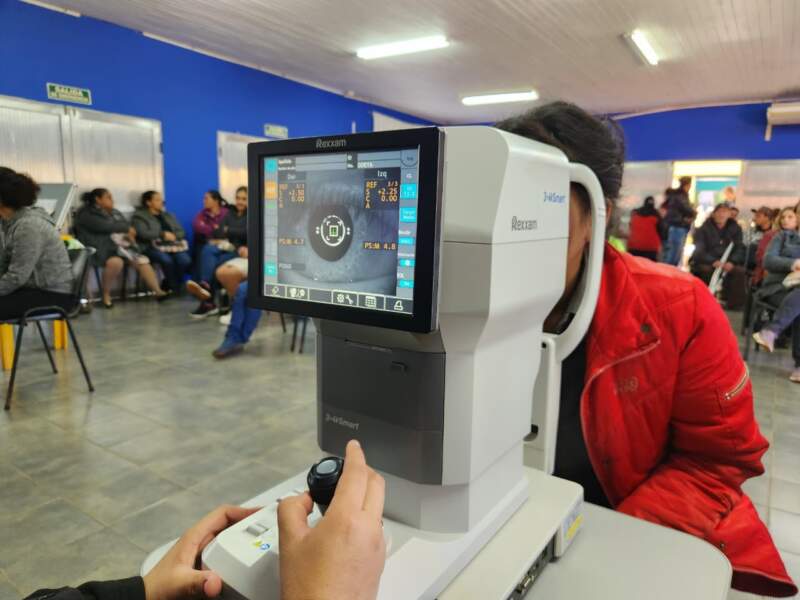 El programa Mirar Mejor pasó por Campo Ramón y llevó soluciones visuales a decenas de vecinos imagen-2