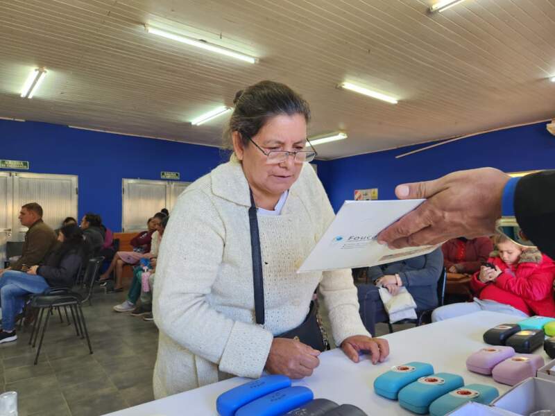 El programa Mirar Mejor pasó por Campo Ramón y llevó soluciones visuales a decenas de vecinos imagen-6