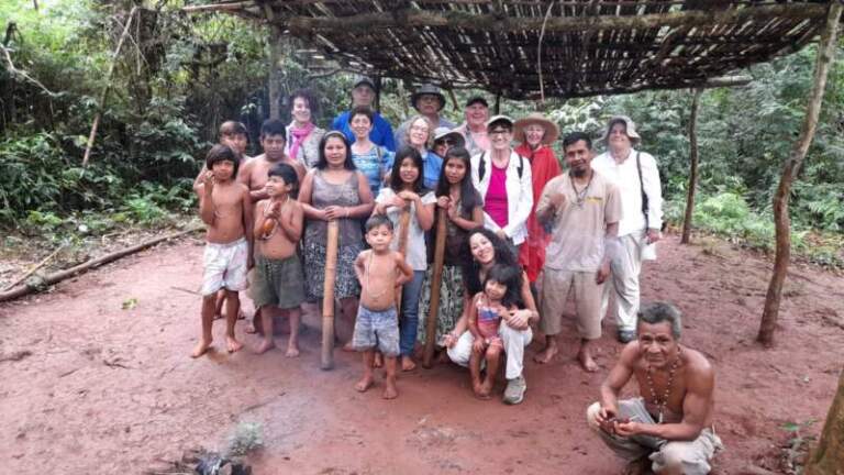 Misiones presentó un compendio de más de 30 leyes para comunidades guaraníes y refuerza el trabajo con 140 aldeas en toda la provincia Misiones presentó un compendio de más de 30 leyes para comunidades guaraníes y refuerza el trabajo con 140 aldeas en toda la provincia imagen-23