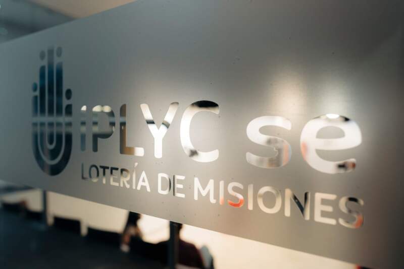 En el sorteo del Iprodha, Passalacqua reafirmó la política habitacional en Misiones con recursos propios imagen-10