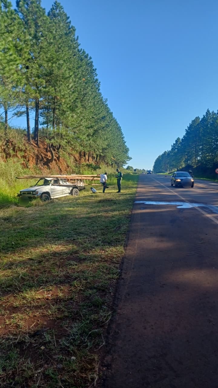 Choque entre dos camionetas sobre la Ruta 14 en San Vicente tuvo como saldo un lesionado imagen-2