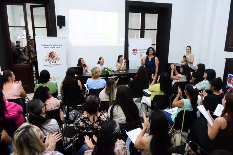 Parlamentarias pisan fuerte y refuerzan su compromiso legislativo con proyectos que buscan impacto real imagen-12