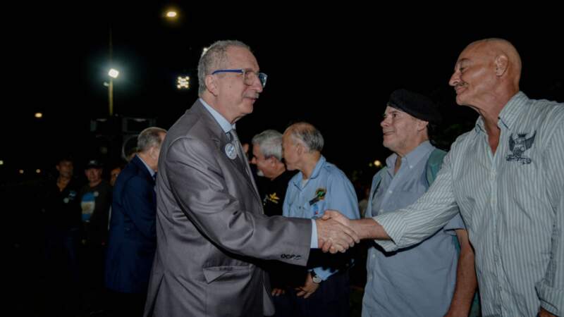 Vigilia por Malvinas en Posadas: "Hay que reconocer la heroicidad y a los caídos, los 632 compatriotas que están todavía en el sur" imagen-12