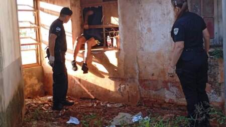 Policías sorprendieron a un ladrón que entró a robar a un inmueble del Hospital Madariaga y se quedó dormido imagen-4