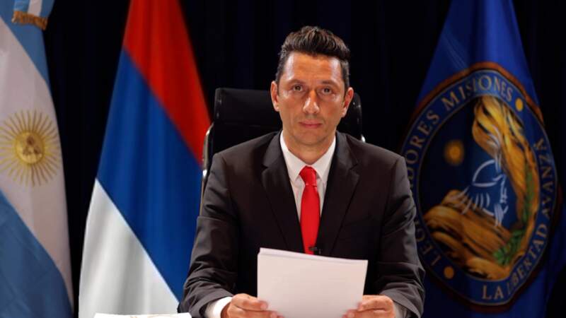 Boleta Única, Ficha Limpia y cero asesores: la ofensiva libertaria en Misiones 3 Boleta Única, Ficha Limpia y cero asesores: la ofensiva libertaria en Misiones imagen-2