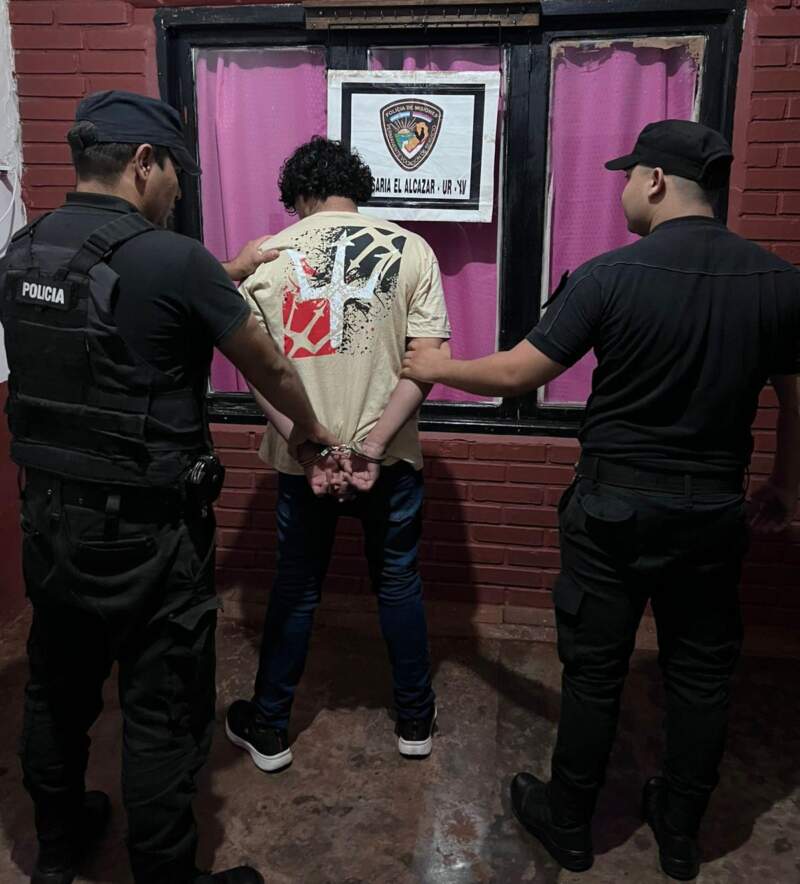 ¿Dónde está mi comida?”: llegó ebrio a una rotisería, agredió a la dueña y terminó detenido 3 ¿Dónde está mi comida?”: llegó ebrio a una rotisería, agredió a la dueña y terminó detenido imagen-2