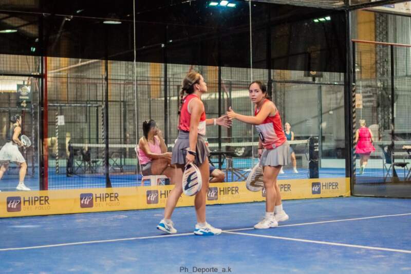 El pádel femenino vuelve con todo: más de 90 parejas disputarán la segunda fecha del clasificatorio al Argentino en Misiones 5 El pádel femenino vuelve con todo: más de 90 parejas disputarán la segunda fecha del clasificatorio al Argentino en Misiones imagen-4