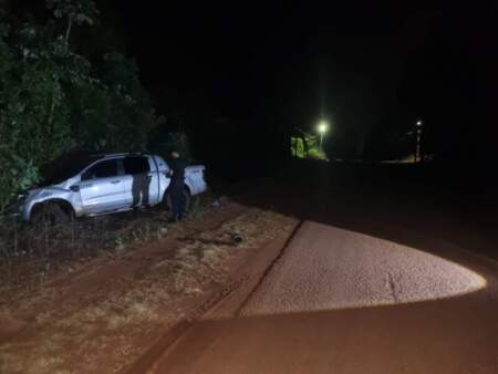 Dos muertos en un choque entre una camioneta y una moto en Andresito Dos muertos en un choque entre una camioneta y una moto en Andresito imagen-5