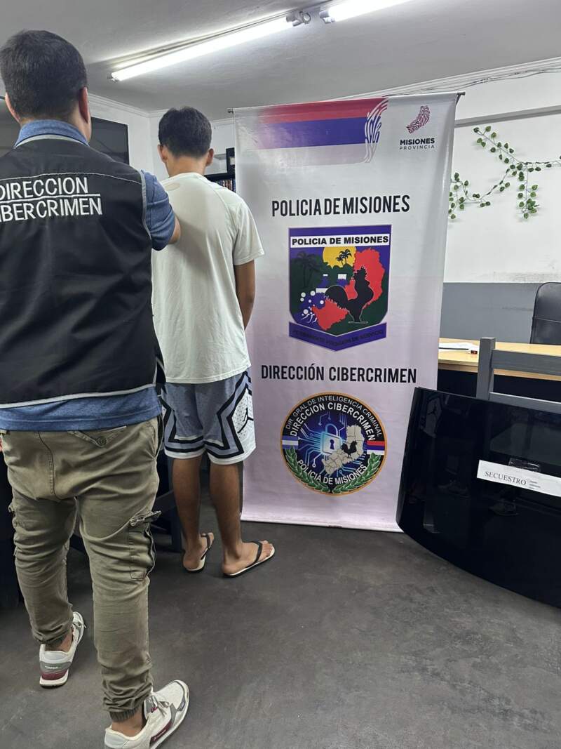 Ofrecía en Facebook una autoparte robada y terminó detenido en Posadas 3 Ofrecía en Facebook una autoparte robada y terminó detenido en Posadas imagen-2