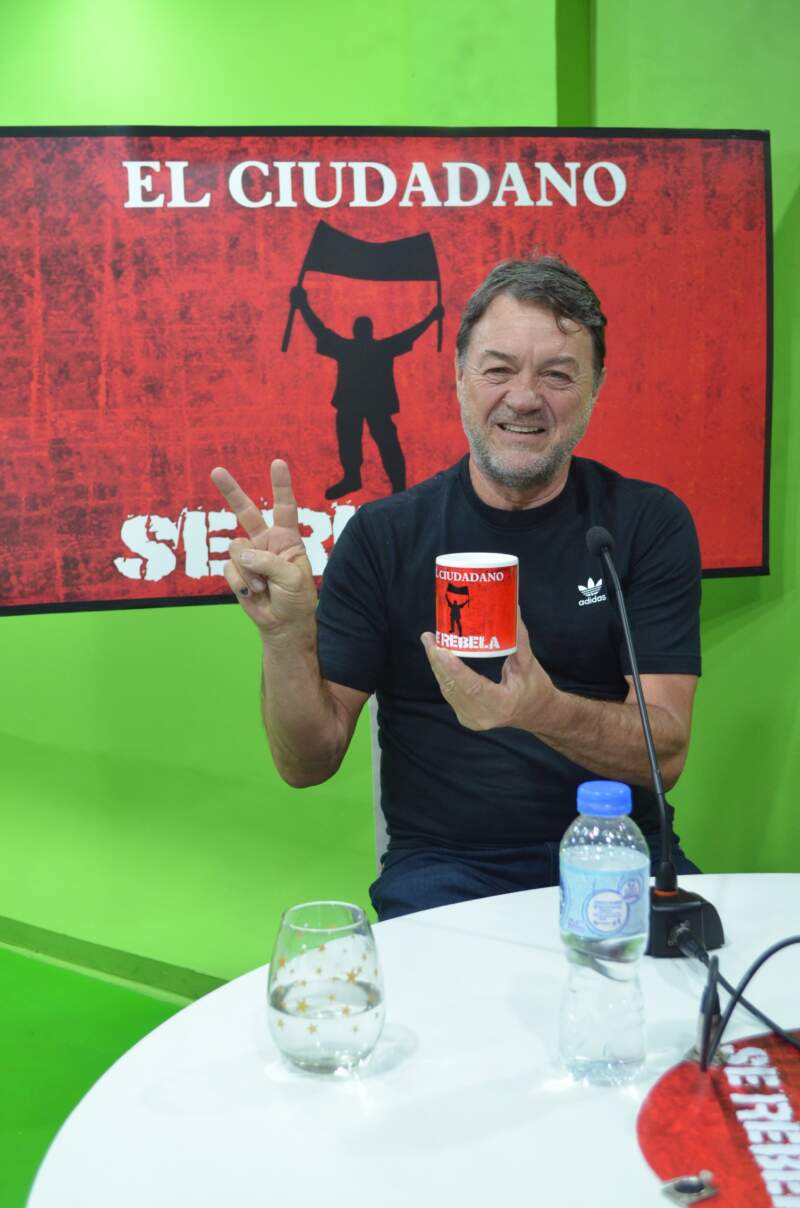 “La heladera pesa más que el televisor": por la crisis, críticas del diputado "Cacho Bárbaro" al modelo económico libertario 5 “La heladera pesa más que el televisor": por la crisis, críticas del diputado "Cacho Bárbaro" al modelo económico libertario imagen-4