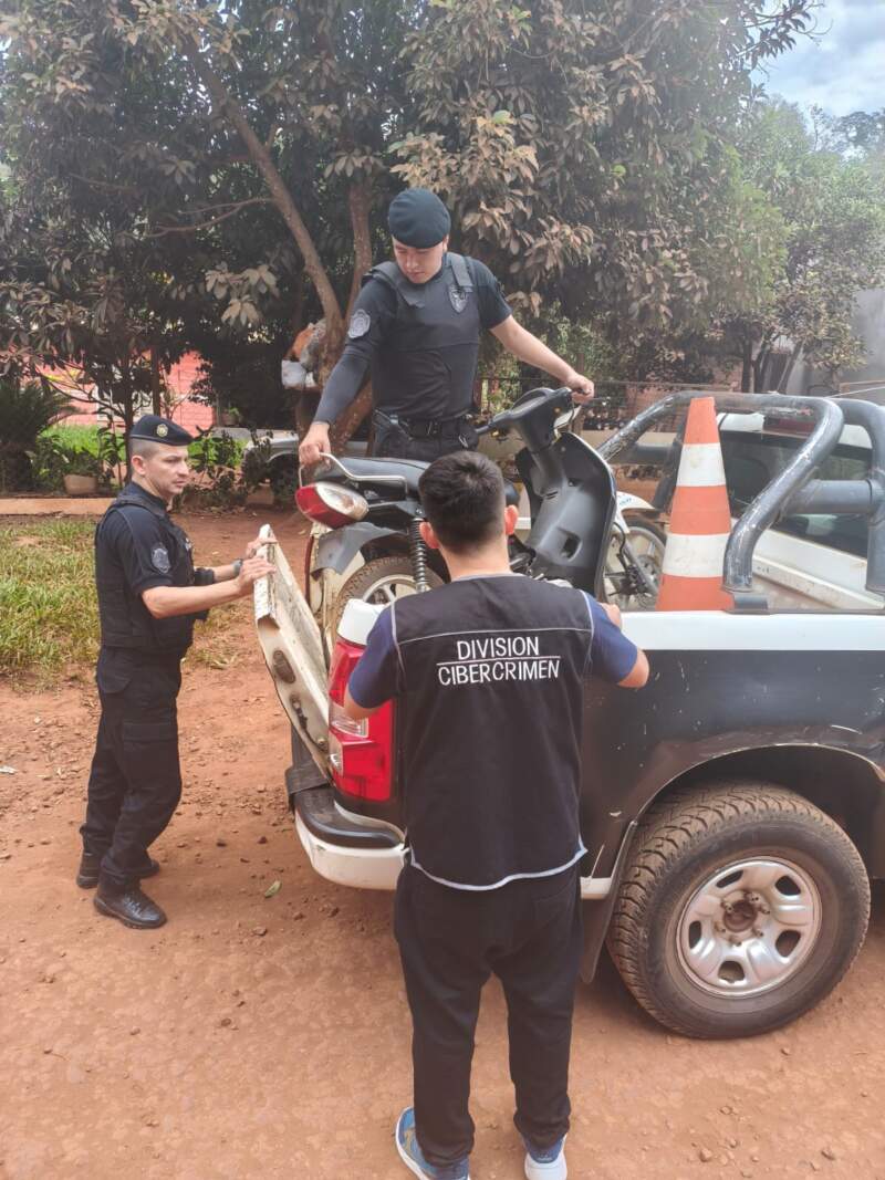 Creyó que era intocable en redes pero Instagram y TikTok lo delataron: un joven detenido y una moto secuestrada por maniobras peligrosas 7 Creyó que era intocable en redes pero Instagram y TikTok lo delataron: un joven detenido y una moto secuestrada por maniobras peligrosas imagen-6