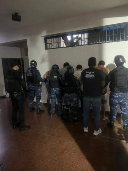 Se hicieron pasar por policías federales y asaltaron a un joven: son 4 los detenidos tras un allanamiento en Posadas Se hicieron pasar por policías federales y asaltaron a un joven: son 4 los detenidos tras un allanamiento en Posadas imagen-4