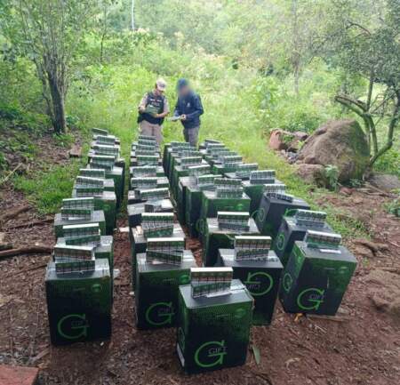 Secuestran cargamento de cigarrillos ingresado de contrabando valuado en más de $44 millones imagen-9
