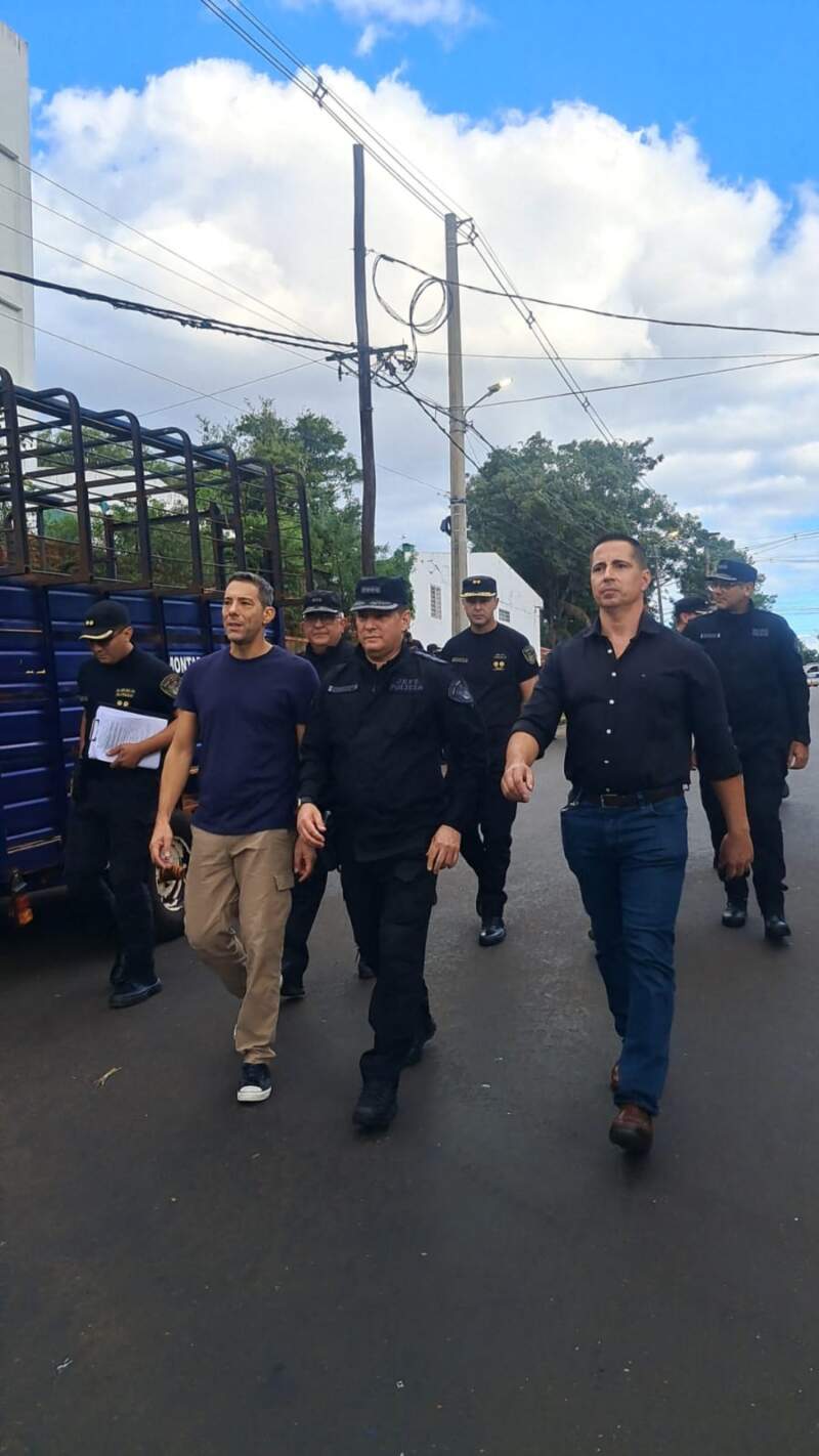 Megaoperación policial con más de 2.500 efectivos en barrios de toda la provincia imagen-3