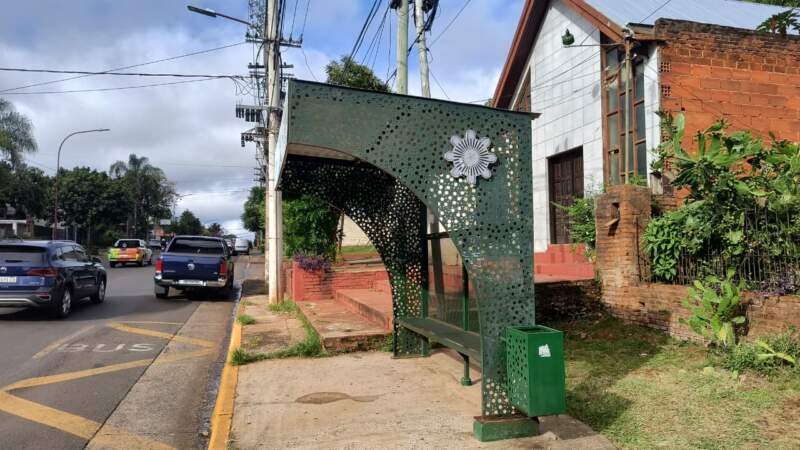 Paro: retención de tareas de choferes de colectivos genera interrupciones y servicios reducidos en la provincia imagen-15