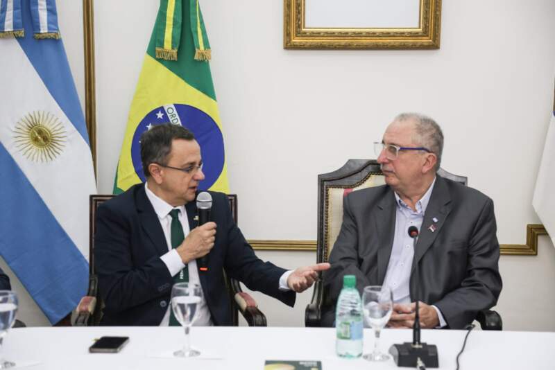 "No hay forma de que se pueda avanzar como sociedad o como región si no se trabaja en conjunto", dijo Passalacqua en el lanzamiento de la FENOSOJA 2026 5 "No hay forma de que se pueda avanzar como sociedad o como región si no se trabaja en conjunto", dijo Passalacqua en el lanzamiento de la FENOSOJA 2026 imagen-4