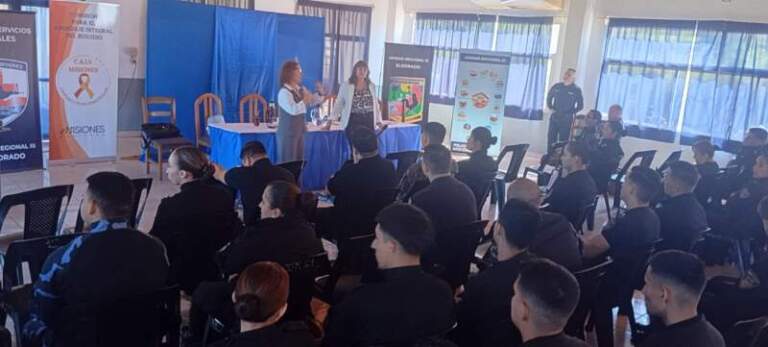Capacitación de Prevención del Suicidio para Policías de Misiones imagen-31
