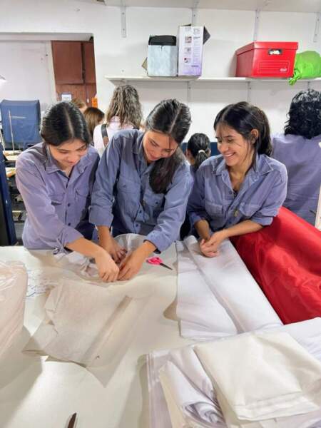 EPET N° 2 potencia su formación textil con tecnología de vanguardia e inversión privada imagen-19