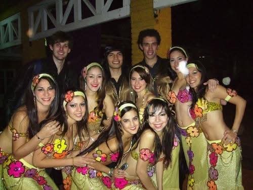 A 30 años de la danza: Romina Maluf abrió el corazón en una charla íntima con sus primeras alumnas en Luces Magazine 3 A 30 años de la danza: Romina Maluf abrió el corazón en una charla íntima con sus primeras alumnas en Luces Magazine imagen-2