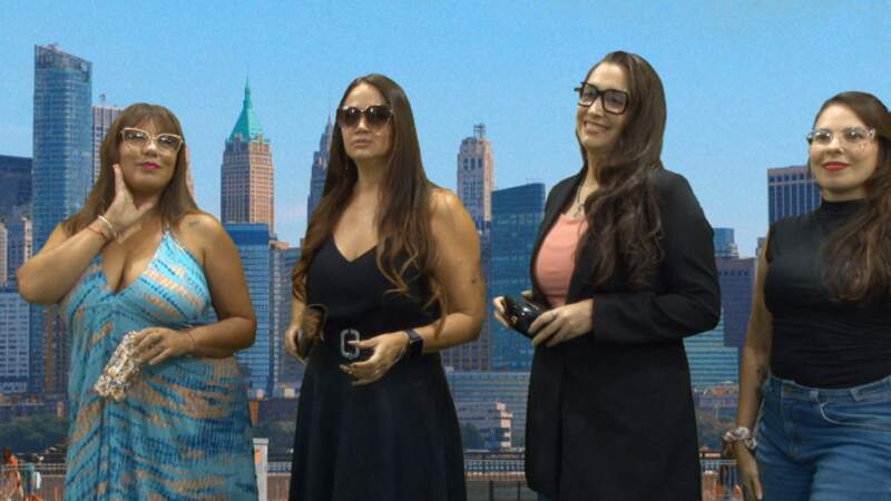 A 30 años de la danza: Romina Maluf abrió el corazón en una charla íntima con sus primeras alumnas en Luces Magazine 25 A 30 años de la danza: Romina Maluf abrió el corazón en una charla íntima con sus primeras alumnas en Luces Magazine imagen-24