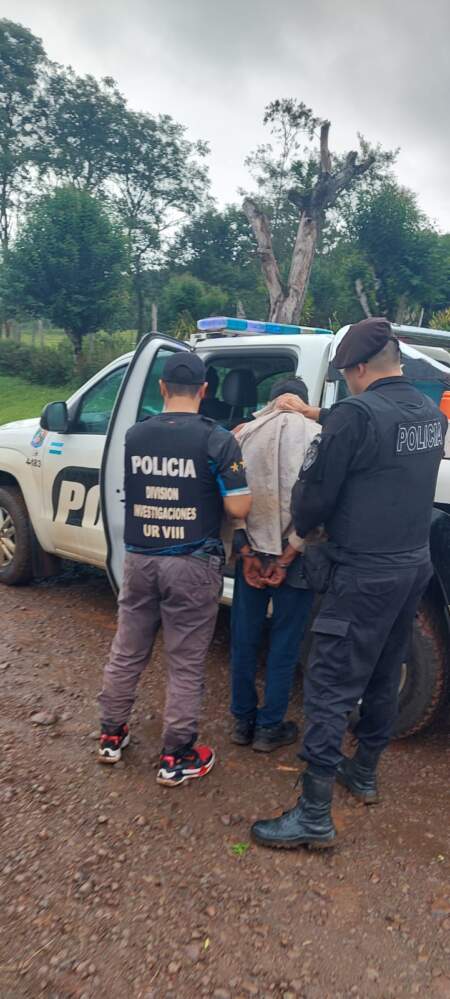 Rápida intervención policial permitió detener a un hombre acusado de tentativa de femicidio en El Soberbio imagen-11