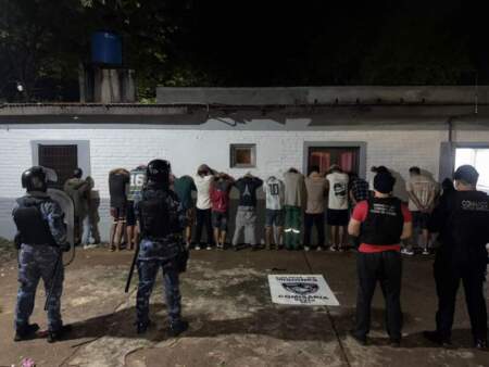 Golpe preventivo en barrios de Posadas terminó con 12 detenidos con frondosos antecedentes imagen-6