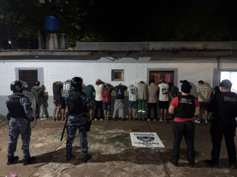 Golpe preventivo en barrios de Posadas terminó con 12 detenidos con frondosos antecedentes imagen-48