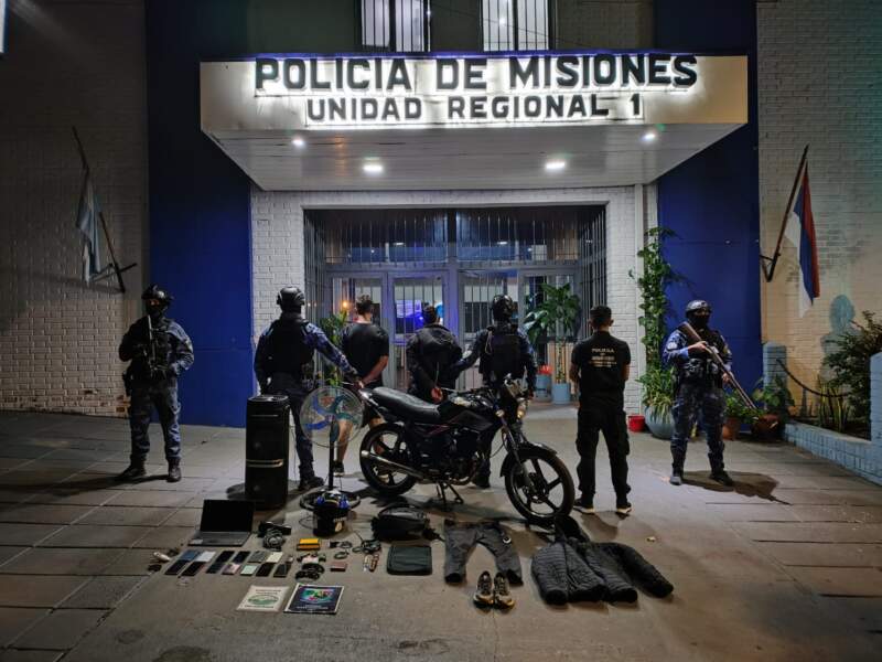 Durante la madrugada allanaron y capturaron a dos delincuentes mientras dormían imagen-14