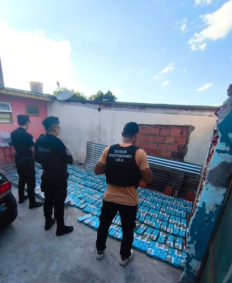 Chocó, amenazó y huyó: lo rastreó el 911 y cayó con contrabando millonario en su casa imagen-2