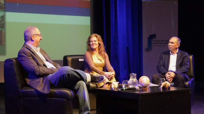 La Constitución Misionera "de lectura fácil" fue presentada en el Parque del Conocimiento imagen-1