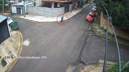 Robo en proceso frustrado por videovigiladores en Posadas: tres ladrones detenidos y objetos recuperados imagen-4